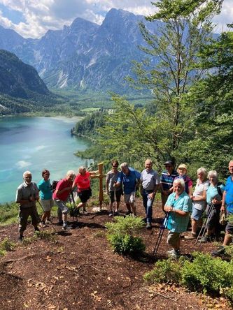 Wunderschöne Wanderung vor einer prachtvollen Kulisse.
